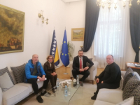 ELMEDIN KONAKOVIĆ SA PREDSTAVINICIMA SAMOSTALNOG SINDIKATA RADNIKA U BHRT-u: Borba za...