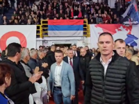 KO SE BOJI RADOVANA JOŠ: 'Oni koji napadaju RS plaše se večerašnje slike iz Bijeljine'