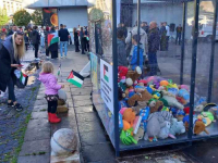 TRAVNIK UZ PALESTINU: Mališani donirali igračke za vršnjake u Gazi