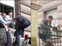 NEVJEROVATAN DOGAĐAJ: Poslanici upali kroz prozor u parlament (VIDEO)