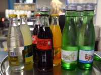 PRIJAVLJENO JOŠ ŠEST SLUČAJA TROVANJA: Hrvatske trgovine masovno povlače s polica sva pića Coca Cole