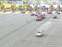 DRAMA NA NAPLATNIM KUĆICAMA: Vozilom se zaletio u dvojicu sunarodnjaka, pokušao ih ubiti…