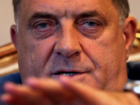 DODIK SVE NERVOZNIJI: 'Bećirović živi u zabludi, ni Bošnjaka ni muslimana nije bilo u Mrkonjić Gradu!'