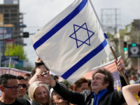 EKSTREMNI DESNIČAR JAVIER MILEI: Novi predsjednik Argentine pobjedu slavio mašući izraelskom zastavom