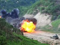 AMERIKANCI NE POMIŠLJAJU NA PREKID KONTRAOFANZIVE: Ukrajinci napokon dobili moćne oklopnjake za deminiranje terena (VIDEO)