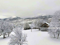 NE VIDE SE AUTOMOBILI, NI KUĆE: Ovako izgleda kada napada metar snijega (FOTO)