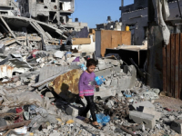 NASTAVLJAJU SE ŽESTOKI NAPADI NA GAZU: Izrael bombardirao školu u kojoj su hiljade raseljenih Palestinaca, jedini izvor struje i vodovod