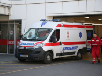 HOROR U SUSJEDSTVU, POLICIJACI JOŠ TRAGAJU: Dva mladića dovezena u bolnicu tokom noći sa ranama koje su nastale od...