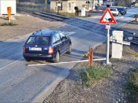 ŽELJEZNICE RS-a OBJAVILE SNIMAK: Pogledajte šta je uradio neodgovorni vozač na pružnom prelazu (VIDEO)