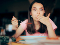 KAKO ZAUSTAVITI ŠTUCANJE, IZNENADNU I DOSADNU KONTRAKCIJU DIJAFRAGME: Postoji nekoliko tehnika, a jedna je i 'slatka'