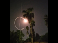 PROCURILA DRAMATIČNA SNIMKA IZ TEL AVIVA: Neuspješno lansiranje Čelične kupole, izraelska raketa pala na stambenu četvrt...