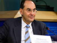 BIVŠI ŠEF NARODNE PARTIJE ŠPANIJE: Alejo Vidal-Quadras upucan u lice u centru Madrida (VIDEO)