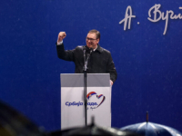 AKTIVISTI SNS-a VERBALNO NAPADNUTI: 'J**o te Vučić, mrš odavde, izlazite napolje!' (VIDEO)