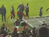 NEVJEROVATNE SCENE U ŠPANIJI: Legendarni napadač uništio VAR nakon što je njegovom timu poništen penal (VIDEO)