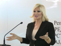 BILA JE JEDNA OD NAJBLIŽIH VUČIĆEVIH SARADNICA, SVE ZNA: Zorana Mihajlović pokazala spiskove desetina hiljada ljudi iz BiH koji se fiktivno prebacuju u Srbiju...