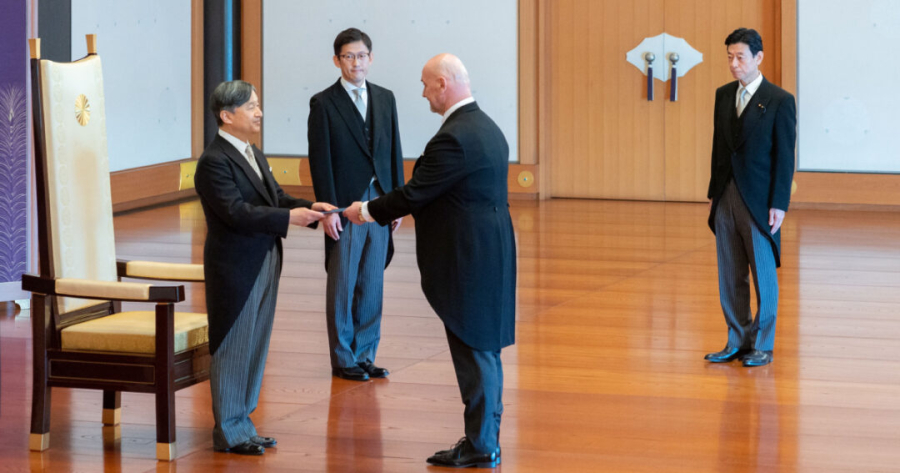 SVEČANOST U TOKIJU: Ambasador BiH Mato Zeko predao akreditive japanskom caru Naruhitu