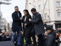 EVROPA I DALJE ZABRINUTA ZBOG KRAĐE IZBORA U SRBIJI: Britanci uživo emitirali prenos govornika na protestu u Beogradu