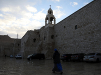 ULICE PUSTE I NEPREPOZNATLJIVE: Betlehem ove godine bez Badnje večeri zbog okupacije Gaze (FOTO)