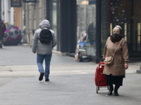 GRAĐANI SARAJEVA GUŠE SE U SMOGU: U apotekama nemaju zaštitne maske, vlast i dalje ne mrda prstom!