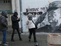 PODNIJETO 308 PRIJAVA U 10 GRADOVA: Nije uklonjen nijedan mural posvećen zločincu Ratku Mladiću u Srbiji