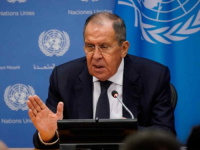 LAVROV STAO U ODBRANU VUČIĆA: 'Zapad je pokušao izvesti državni udar u Srbiji!'