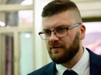 'NETRANSPARENTAN ODNOS PREMA JAVNOSTI': Crnogorski PEN centar i nevladine organizacije traže da se za suđenje Batrićeviću ustupi velika sudnica