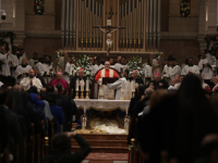 TUŽNA PROSLAVA BOŽIĆA U BETLEHEMU: Jelke nisu ukrašene, u blizini bodljikava žica i krhotine