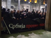 BURNO U SRBIJI: Lideri opozicije ušli u zgradu Republičke izborne komisije, najavljuju štrajk glađu