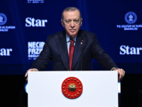 STIGLA I NJEGOVA REAKCIJA: Recep Tayyip Erdogan se oglasio nakon odgađanja utakmice Fenerbahce - Galatasaray