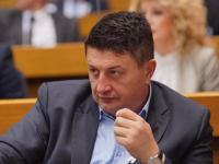JEDINSTVEN PRIMJER U NSRS-u: Stevandić konstatovao da je prestao mandat Milanu Radoviću. dok je za zastupnika izabran...