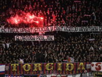 SKANDAL U HRVATSKOJ: Torcida podigla parolu u čast osuđenog ratnog zločinca Slobodana Praljka