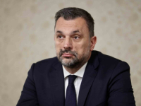 SVE MU SE POMIJEŠALO: Konaković tvrdi da nikada nije razgovarao sa 'Žurnalom', magazin objavio odgovor sa njegovim potpisom i pečatom ministarstva...