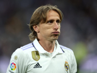 NEMORALNA PONUDA: Luka Modrić na izlaznim vratima Reala iz Madrida, bogati Saudijci nude mu čak...