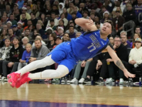 SPEKTAKL NA NBA PARKETIMA: Dallas bolji od Phoenixa, čudesni Luka Dončić ispisao povijest...