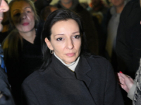 NAKON ŠTO SE OBRATILA NA PROTESTU: Mariniki Tepić ne daju da dođe do infuzije