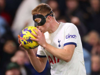 KAKVA NOĆ ZA ŠVEĐANINA: Kuluševski sjajnom partijom riješio Nottingham Forest, pogledajte golove... (VIDEO)