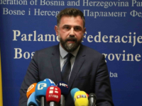 PORUKA FEDERALNOG PARLAMENTARCA DENNISA GRATZA: 'Dok pričate o Sebiji, sprema se pokušaj nametanja Vukoje za sudiju Ustavnog suda BiH!'