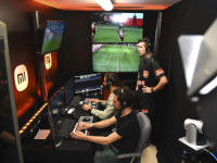 ODLUČILI SU PROBITI LED: Jedna od najjačih evropskih liga objavljivat će razgovore između sudije i VAR sobe