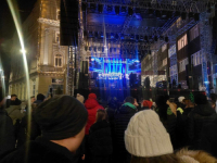 POGLEDAJTE DIO ATMOSFERE: Širom BiH večeras se čeka Nova godina na gradskim trgovima (VIDEO)
