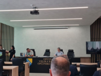 ZBOG SAZIVANJA SJEDNICE OPĆINSKOG VIJEĆA NAJAVLJENA KRIVIČNA PRIJAVA: Da li će korisnici budžeta u ovom gradu ostati bez plata i naknada?