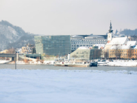 HRABAR PLIVAČKI PODUHVAT: Austrijanac skočio u ledeni Dunav kako bi spasio Bosanku