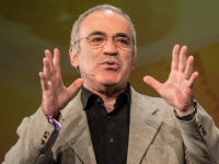 GARI KASPAROV ISMIJAO ALEKSANDRA VUČIĆA I VIKTORA ORBANA: 'Čuo sam da je ova vrsta priznanja zaposlenima važnija...'