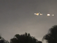 VRLO BRZO JE SLETIO: Dramatični snimak Boeinga sa zapaljenim motorom (VIDEO)