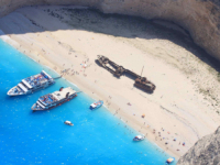 VREBAJU OPASNOSTI: Najpoznatija turistička atrakcija na grčkom ostrvu Zakintos u opasnosti da potpuno nestane (FOTO)