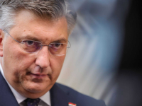 PLENKOVIĆ BACIO VUČIĆU RUKAVICU U LICE: 'Hrvatsko ratno zrakoplovstvo bit će najjače u prostoru između Njemačke i Grčke!'