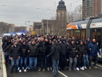 RIJEKE NAVIJAČA BOSNE I HERCEGOVINE NA ULICAMA MANNHEIMA, PJEVA SE U GLAS: 'Volim te Bosno'