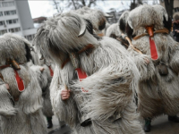 'OTJERATI ZLE SILE': Međunarodni festival maskenbalskih igara 'Surva' u Bugarskoj privukao brojne posjetioce