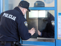 U SUSJEDSTVU POKRENUTA ISTRAGA: Hrvatski policajac preko granice iz BiH puštao strane radnike bez dozvole