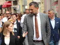 PODILAŽENJE I UDOVOLJAVANJE: Velikosrpski i velikohrvatski tonovi imanentni obrazac političkog ponašanja u NiP-u