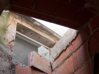 BALKANE, BALKANE MOJ: Dogradili sprat kuće i komšinici zazidali prozor